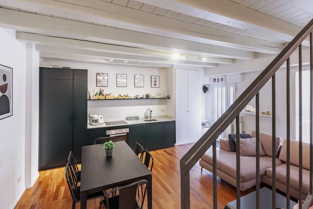 Elegante Loft Su 2 Piani A 5 Minuti Da San Siro Apartment Milan Exterior photo